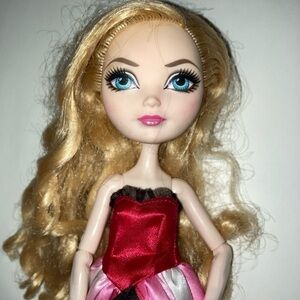 ever after high apple white signature royals doll